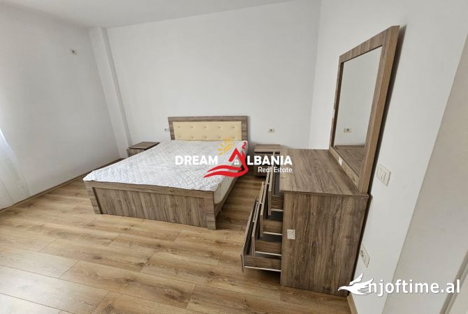 Shtepi me qera Apartament ne Tirane, 2+1, Mobilimi E mobiluar, Pagesa 55,000  Leke.