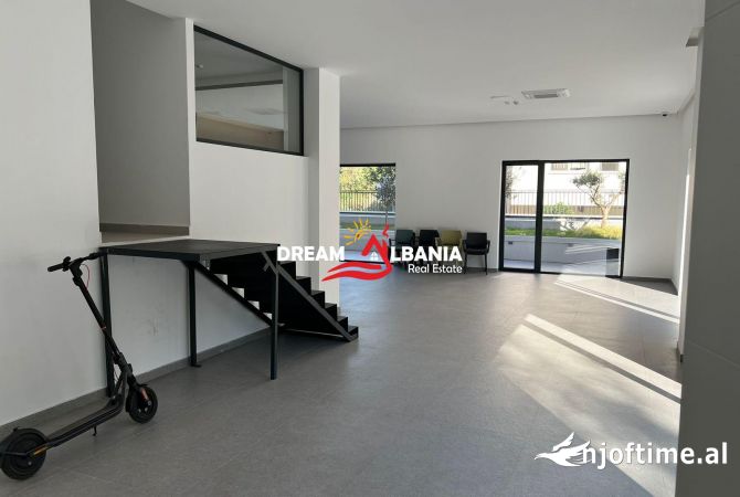 Business Property for Rent 3+1 in Tirana - 3,000 Euro