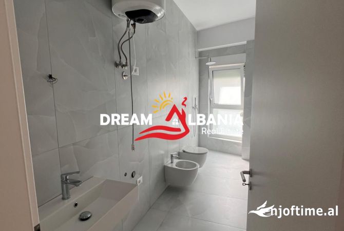 Shtepi ne shitje Apartament ne Tirane, 1+1, Mobilimi Bosh, pa mobiluar, Pagesa 103,000  Euro.