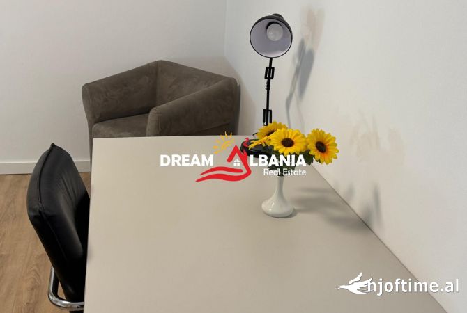 Shtepi me qera Apartament ne Tirane, 1+1, Mobilimi E mobiluar, Pagesa 900  Euro.