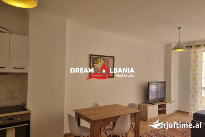 Shtepi me qera Apartament ne Tirane, 2+1, Mobilimi E mobiluar, Pagesa 480  Euro.