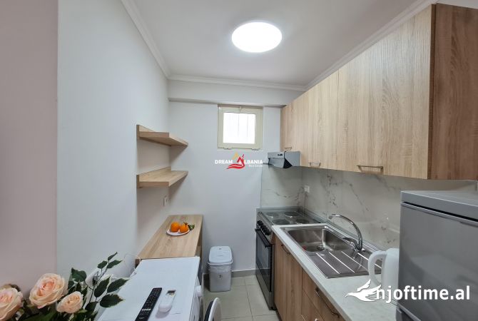 Shtepi me qera Apartament ne Tirane, 2+1, Mobilimi E mobiluar, Pagesa 650  Euro.