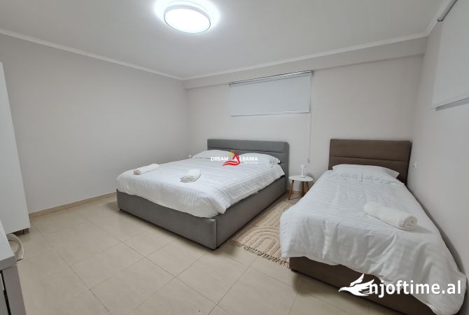 Shtepi me qera Apartament ne Tirane, 2+1, Mobilimi E mobiluar, Pagesa 650  Euro.