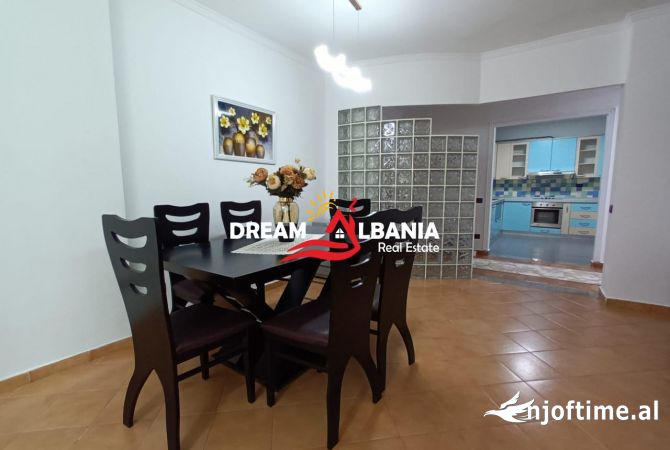 Shtepi me qera Apartament ne Tirane, 2+1, Mobilimi E mobiluar, Pagesa 750  Euro.