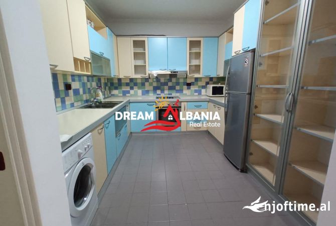 Shtepi me qera Apartament ne Tirane, 2+1, Mobilimi E mobiluar, Pagesa 750  Euro.