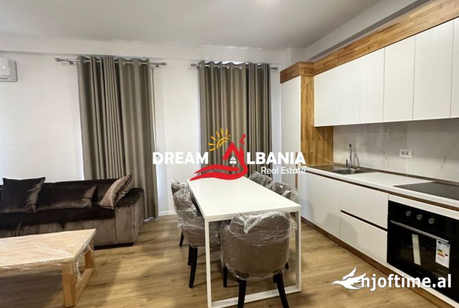 Shtepi me qera 2+1 ne Tirane - 750 Euro