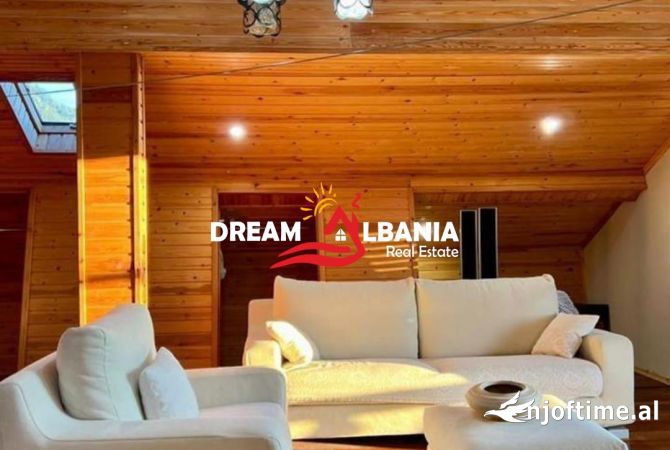 Shtepi me qera Vila Luksoze ne Tirane, 3+1, Mobilimi E mobiluar, Pagesa 2,500  Euro.