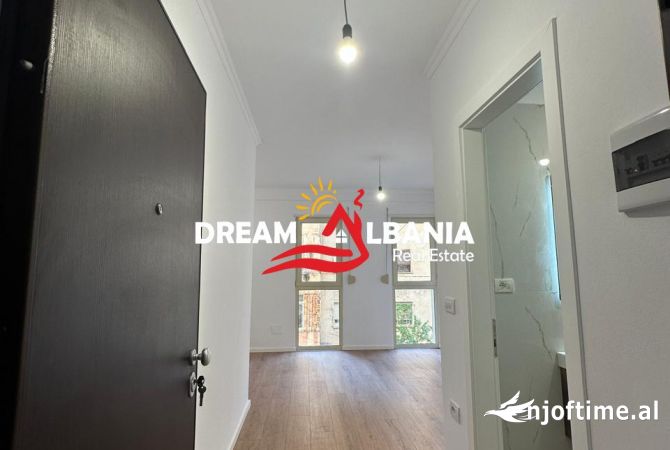 Shtepi ne shitje Apartament ne Tirane, 1+1, Mobilimi Bosh, pa mobiluar, Pagesa 120,000  Euro.