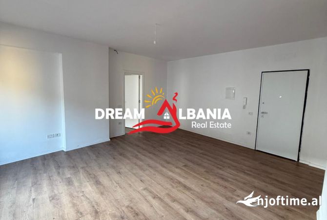 Ambient biznesi me qera 3+1 ne Tirane - 850 Euro