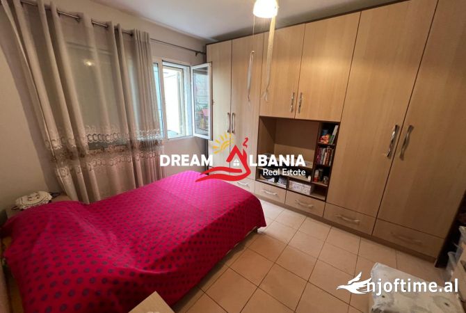 Shtepi me qera Apartament ne Tirane, 1+1, Mobilimi E mobiluar, Pagesa 390  Euro.
