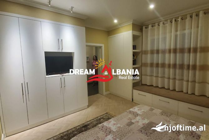Shtepi me qera Apartament ne Tirane, 2+1, Mobilimi E mobiluar, Pagesa 750  Euro.