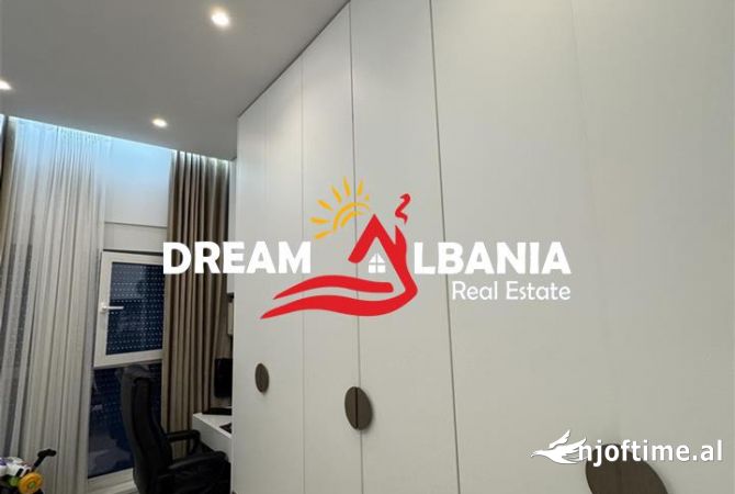 Shtepi ne shitje Apartament ne Tirane, 2+1, Mobilimi E mobiluar, Pagesa 168,000  Euro.