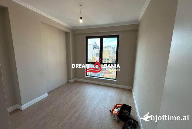 Ambient biznesi me qera 3+1 ne Tirane - 700 Euro