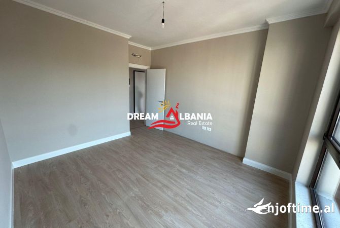 Ambient biznesi me qera 3+1 ne Tirane - 700 Euro