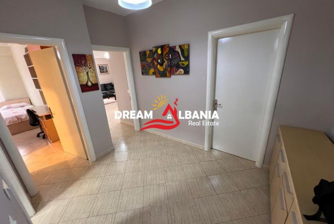 Shtepi me qera Apartament ne Tirane, 2+1, Mobilimi E mobiluar, Pagesa 65,000  Leke.