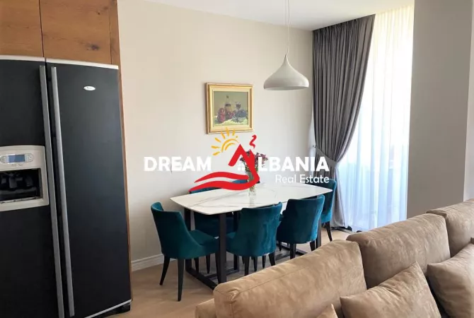 Shtepi me qera 3+1 ne Tirane - 2,000 Euro