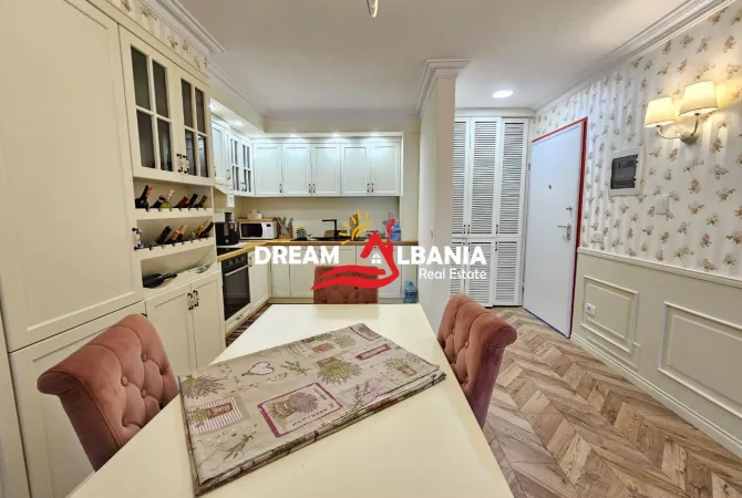 Shtepi me qera 2+1 ne Tirane - 1,000 Euro