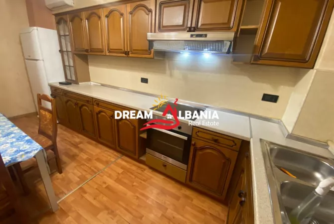 Shtepi me qera 3+1 ne Tirane - 800 Euro