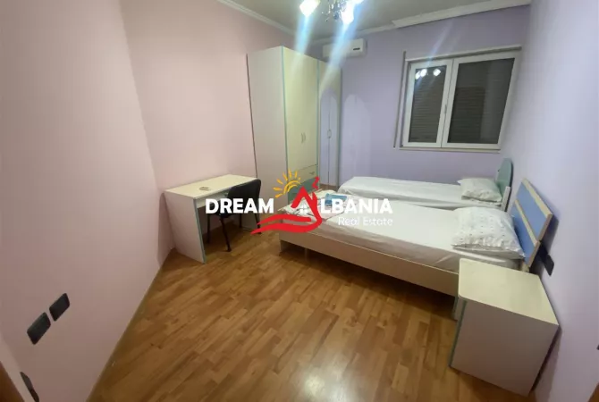 Shtepi me qera 3+1 ne Tirane - 800 Euro