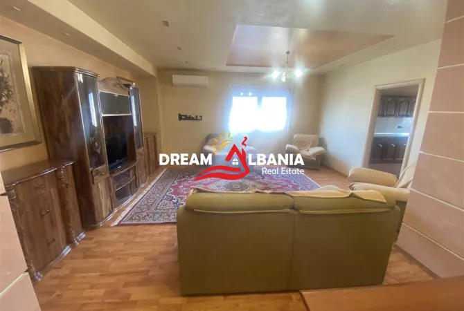 Shtepi me qera 3+1 ne Tirane - 800 Euro