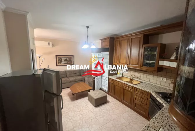 Shtepi me qera 2+1 ne Tirane - 550 Euro
