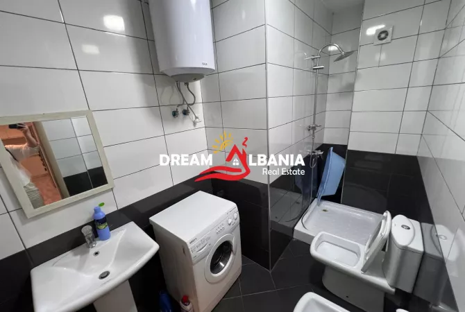 Shtepi me qera Apartament ne Tirane, 2+1, Mobilimi E mobiluar, Pagesa 690  Euro.