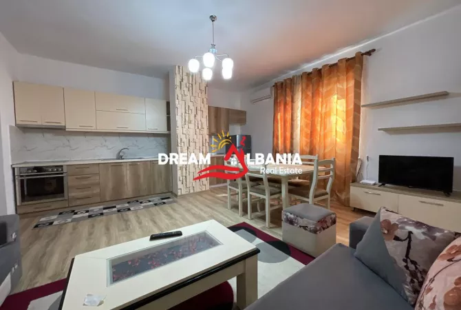 Shtepi me qera 2+1 ne Tirane - 800 Euro