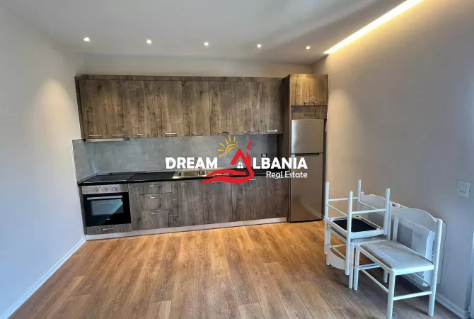 Shtepi me qera Apartament ne Tirane, 2+1, Mobilimi E mobiluar, Pagesa 550  Euro.