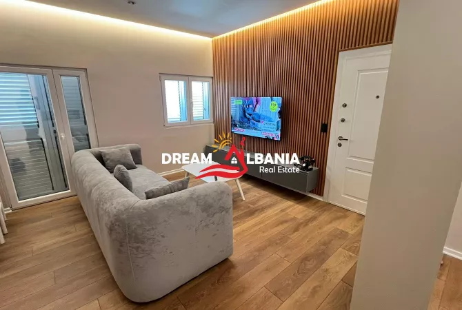 Shtepi me qera 2+1 ne Tirane - 550 Euro