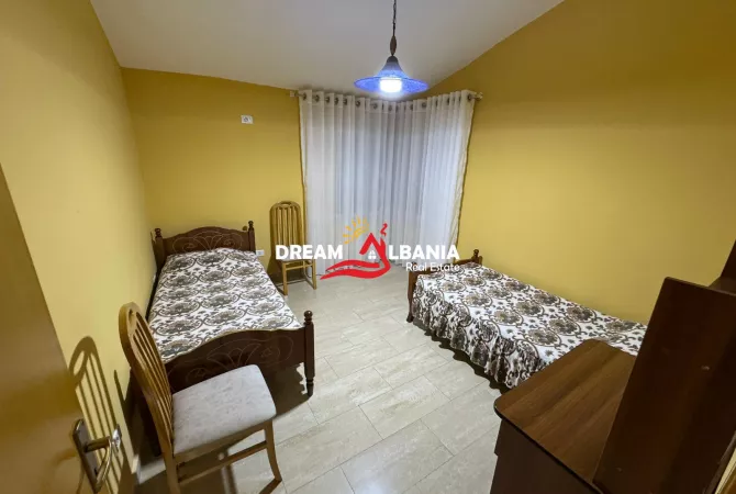 Shtepi ne shitje Apartament ne Tirane, 2+1, Mobilimi E mobiluar, Pagesa 170,000  Euro.
