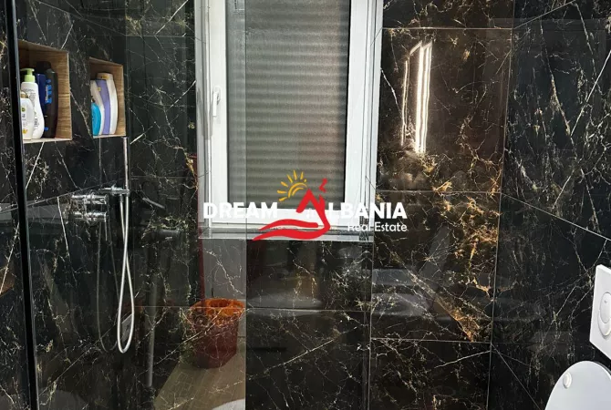 Shtepi ne shitje Apartament ne Tirane, 2+1, Mobilimi E mobiluar, Pagesa 248,000  Euro.