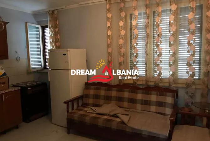 Shtepi me qera Apartament ne Tirane, 2+1, Mobilimi E mobiluar, Pagesa 500  Euro.