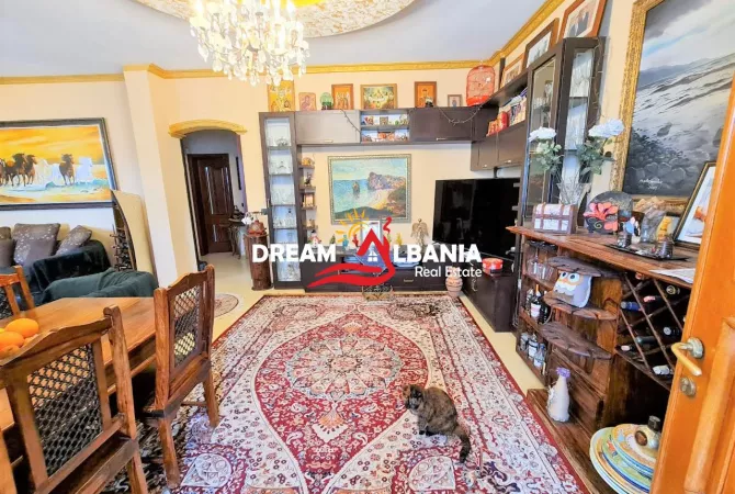 Shtepi ne shitje 4+1 ne Tirane - 320,000 Euro
