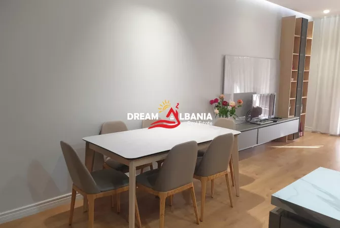 Shtepi me qera 3+1 ne Tirane - 1,150 Euro