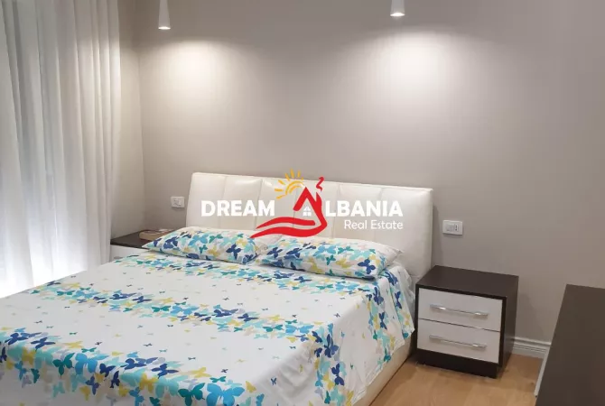 Shtepi me qera Apartament ne Tirane, 3+1, Mobilimi E mobiluar, Pagesa 1,150  Euro.