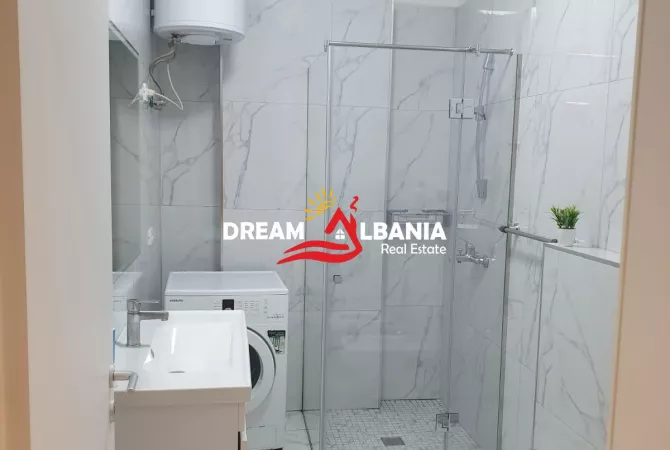 Shtepi me qera Apartament ne Tirane, 3+1, Mobilimi E mobiluar, Pagesa 1,150  Euro.