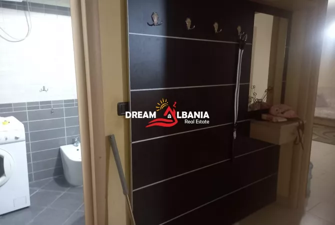 Shtepi me qera Apartament ne Tirane, 2+1, Mobilimi E mobiluar, Pagesa 600  Euro.