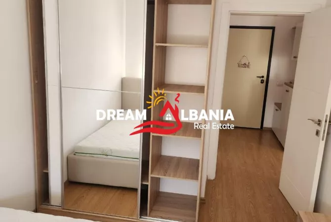 Shtepi me qera Apartament ne Tirane, 2+1, Mobilimi E mobiluar, Pagesa 650  Euro.