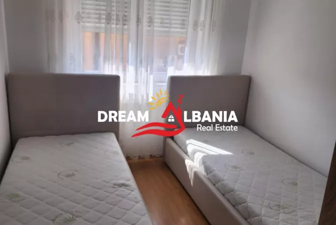 Shtepi me qera Apartament ne Tirane, 2+1, Mobilimi E mobiluar, Pagesa 650  Euro.