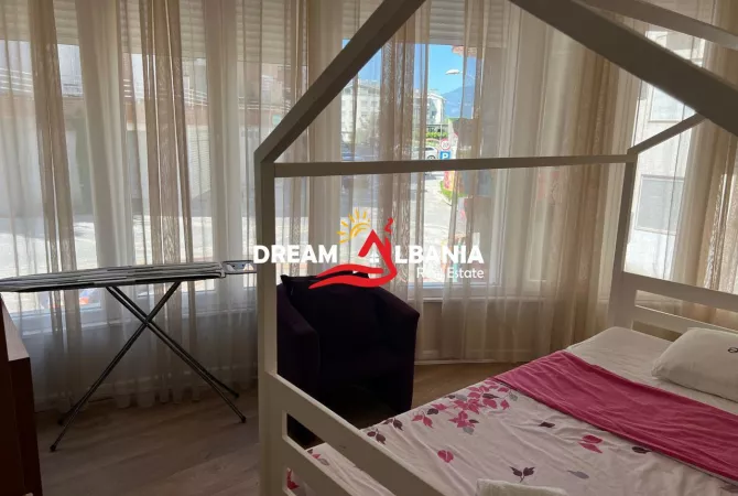 Shtepi me qera Apartament ne Tirane, 3+1, Mobilimi E mobiluar, Pagesa 800  Euro.