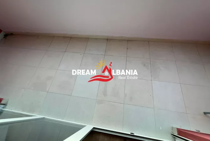 Shtepi me qera 2+1 ne Tirane - 750 Euro