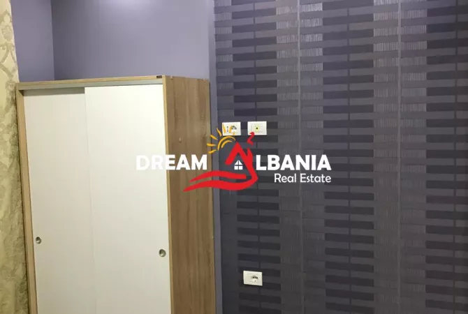 Shtepi me qera Apartament ne Tirane, 2+1, Mobilimi E mobiluar, Pagesa 650  Euro.
