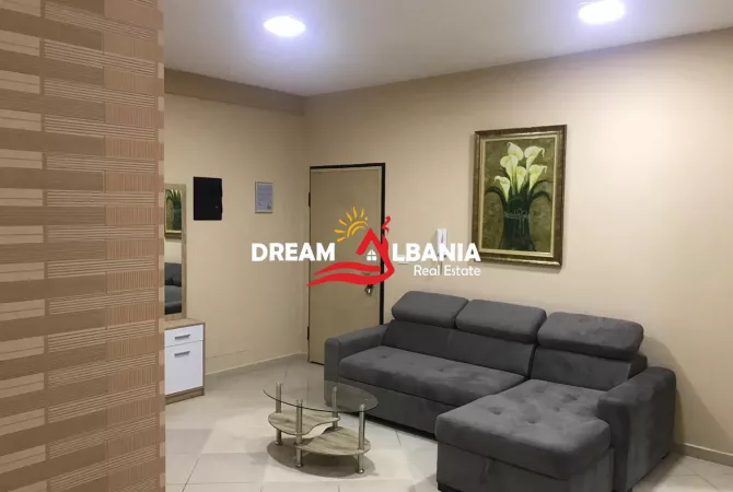 Shtepi me qera 2+1 ne Tirane - 650 Euro