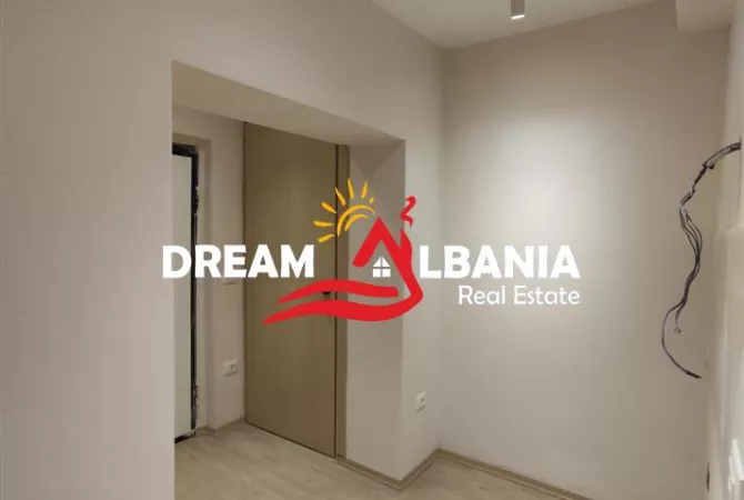 Business Property for Rent 3+1 in Tirana - 800 Euro
