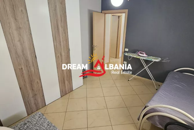 Shtepi me qera Apartament ne Tirane, 2+1, Mobilimi E mobiluar, Pagesa 650  Euro.