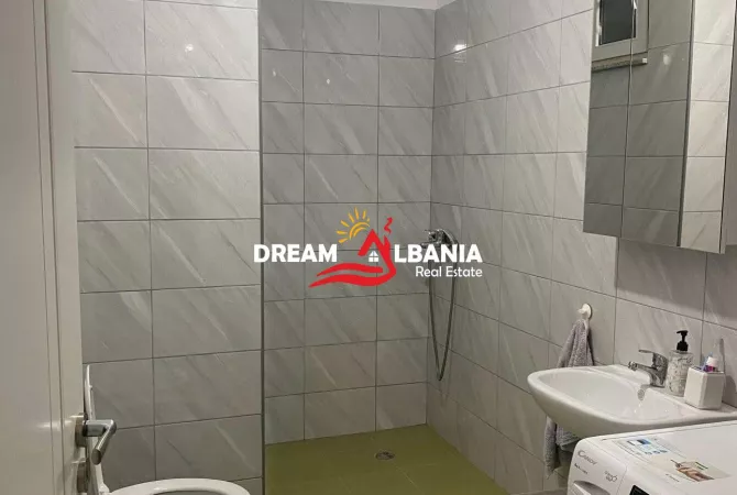 Shtepi ne shitje Apartament ne Tirane, 2+1, Mobilimi E mobiluar, Pagesa 145,000  Euro.