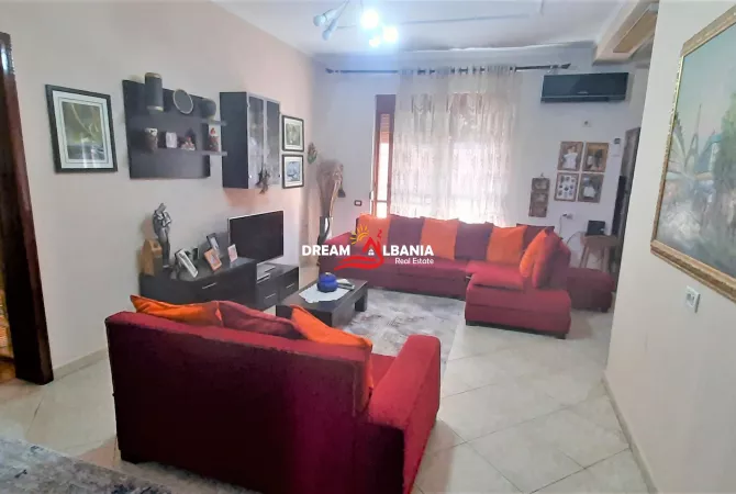 Shtepi me qera 3+1 ne Tirane - 1,000 Euro