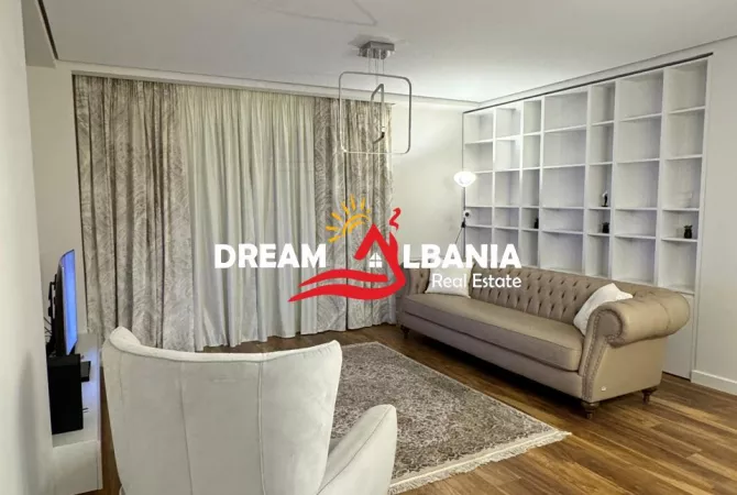 Shtepi me qera 2+1 ne Tirane - 2,500 Euro