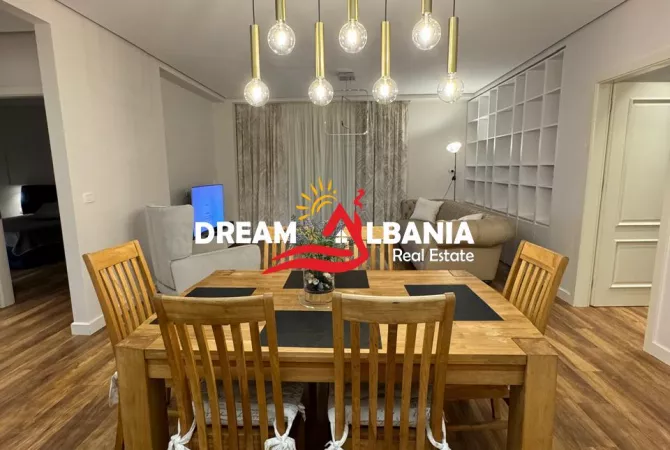 Shtepi me qera 2+1 ne Tirane - 2,500 Euro