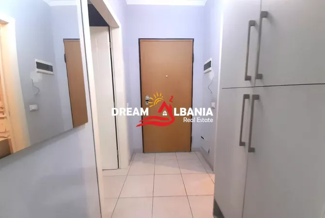 Shtepi ne shitje Apartament ne Tirane, 2+1, Mobilimi E mobiluar, Pagesa 137,000  Euro.